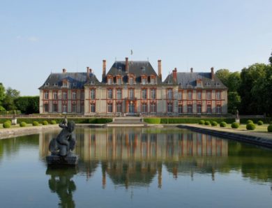 Comment choisir un prestataire pour le transport des invités pour un événement professionnel dans un château à Lyon ?