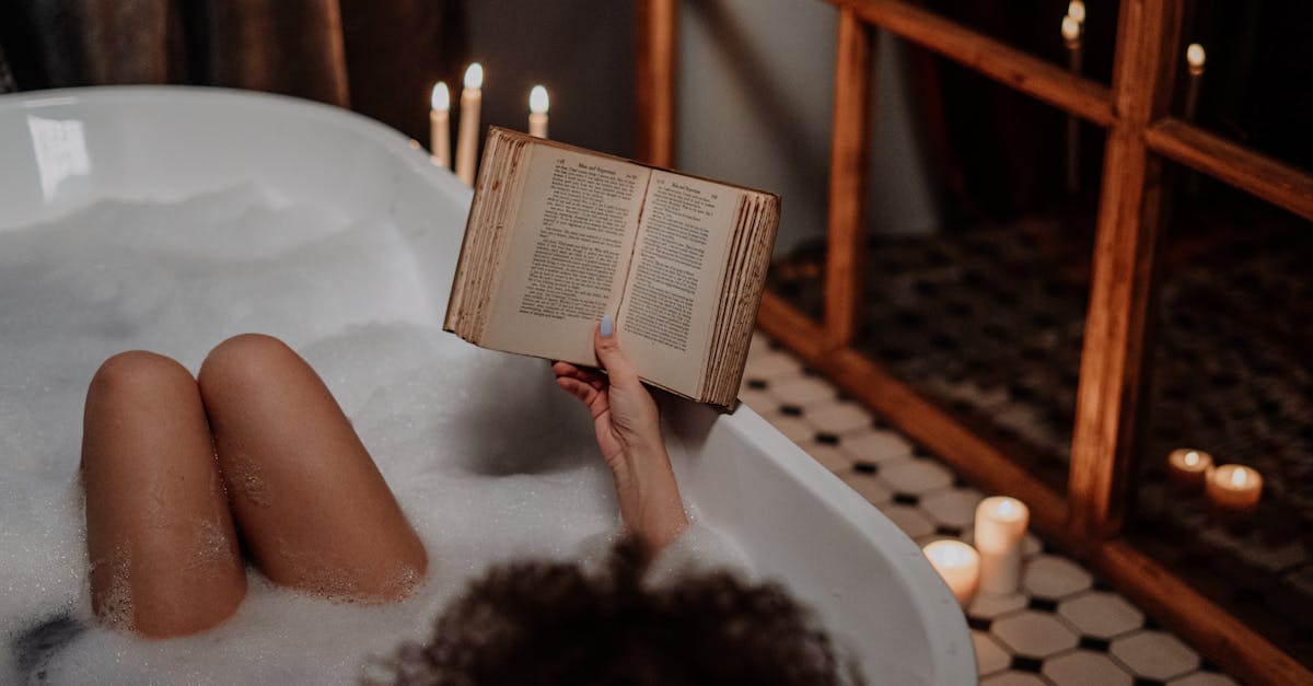 découvrez notre sélection de tapis de bain élégants et confortables. transformez votre salle de bain avec des designs modernes et des matériaux absorbants, offrant à vos pieds douceur et chaleur après chaque douche.