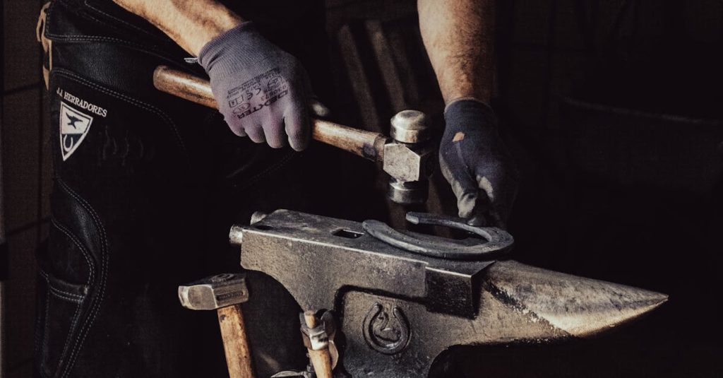 découvrez nos gants chauffants qui allient confort et technologie pour garder vos mains au chaud pendant les mois les plus froids. idéaux pour les activités en extérieur, ces gants offrent une chaleur réglable et sont fabriqués avec des matériaux respirants pour une expérience agréable, que vous soyez en randonnée, à skier ou simplement en promenade.