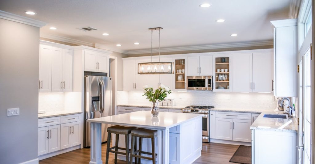 découvrez des idées inspirantes pour décorer votre intérieur avec style. transformez votre maison en un espace chaleureux et accueillant grâce à notre sélection de décorations tendance et astuces pratiques.