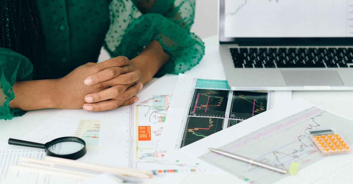 rejoignez notre trading academy pour maîtriser les techniques de trading efficaces et atteindre vos objectifs financiers. profitez de cours pratiques, d'un encadrement d'experts, et d'une communauté dynamique pour apprendre et partager vos connaissances.
