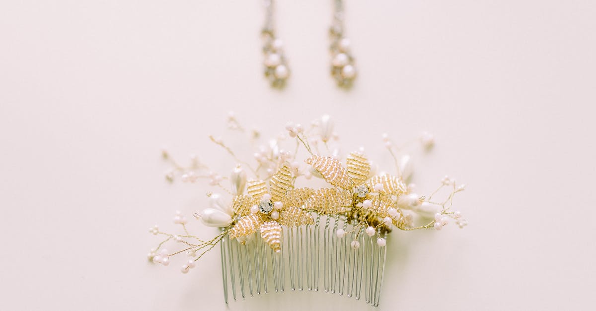 découvrez notre sélection d'accessoires modernes et tendance pour compléter tous vos looks. trouvez des pièces uniques qui reflètent votre style et donnez une touche d'élégance à chaque tenue.